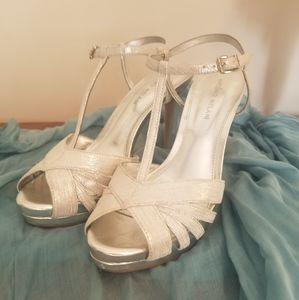 Antonio Melani leather dress heels